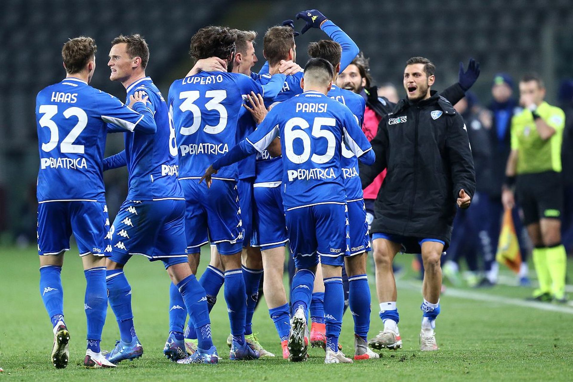 引援策略显 引援策略显