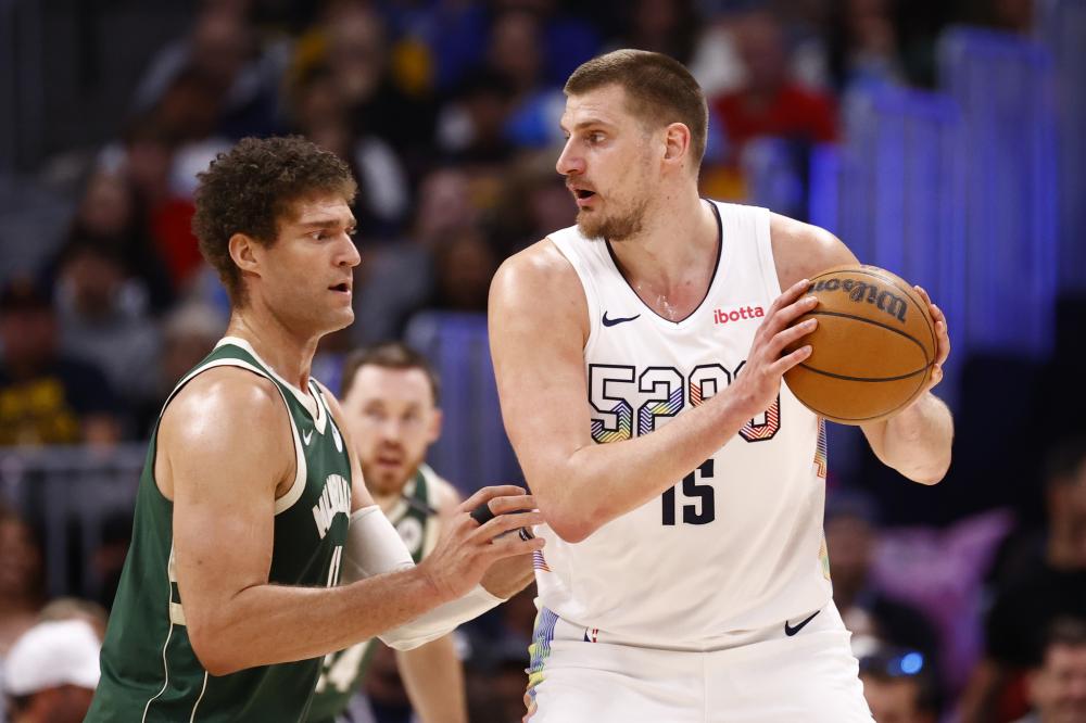 他的表现不 他的表现不